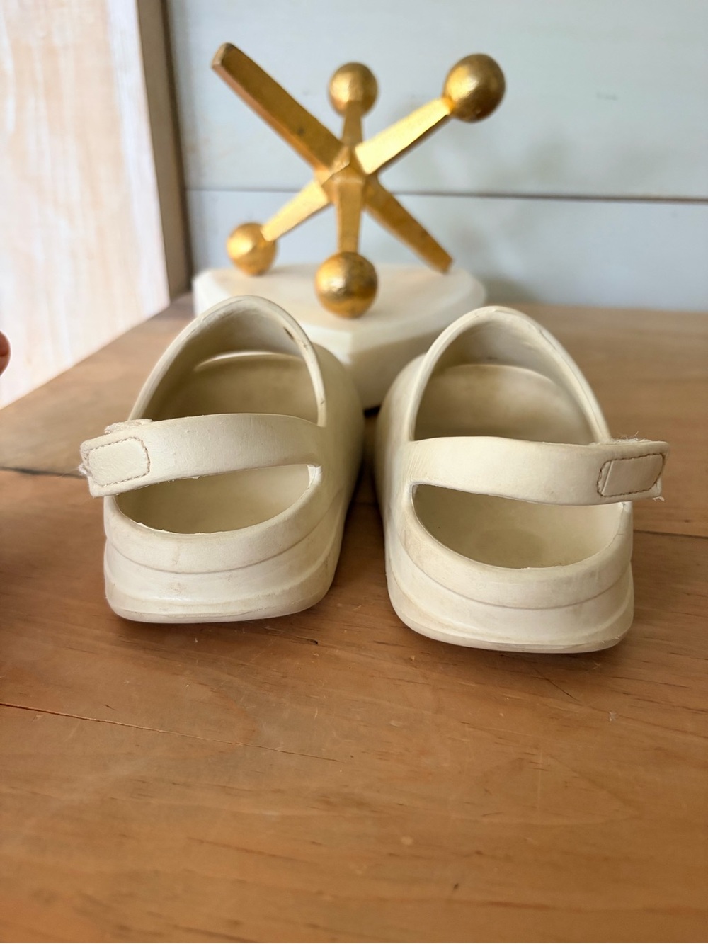 Kids Cream EVA Clog Sandals Slingback | Size 150 / Approx. Toddler 8–9 - Picture 4 of 4